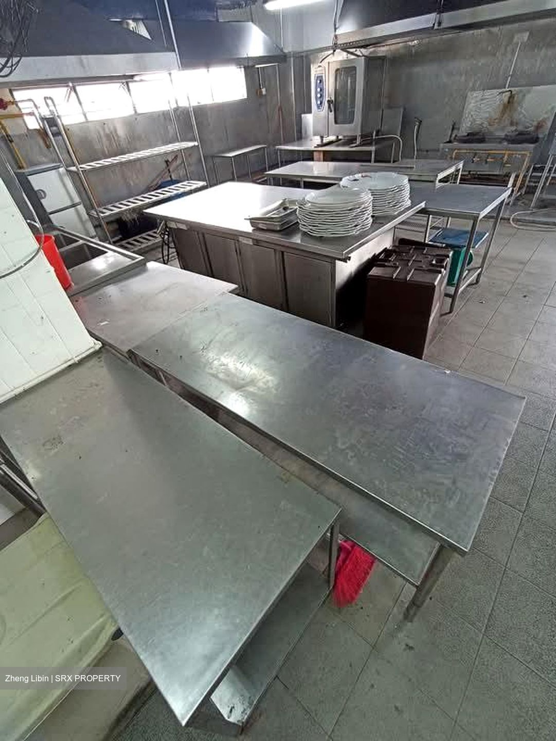 Chancerlodge Complex (D14), Factory #572978101